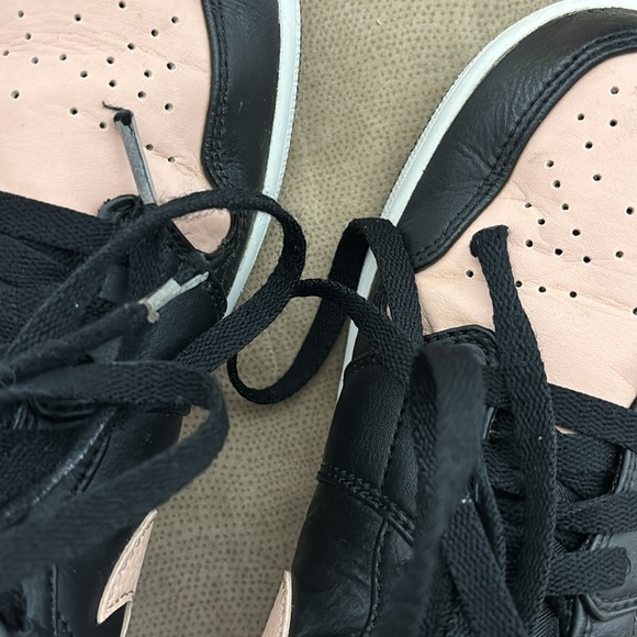 Jordan 1 Low Crimson Tint - Picture 8 of 8